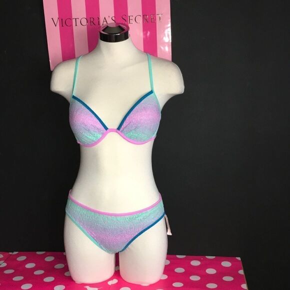 New! Victoria's Secret Swimsuit - Picture 2 of 5